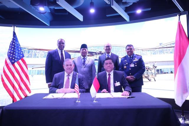 PTDI Sikorsky officials at signing in U.S.