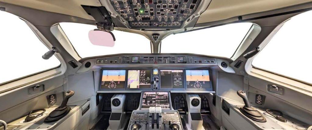 Airbus A220 cockpit
