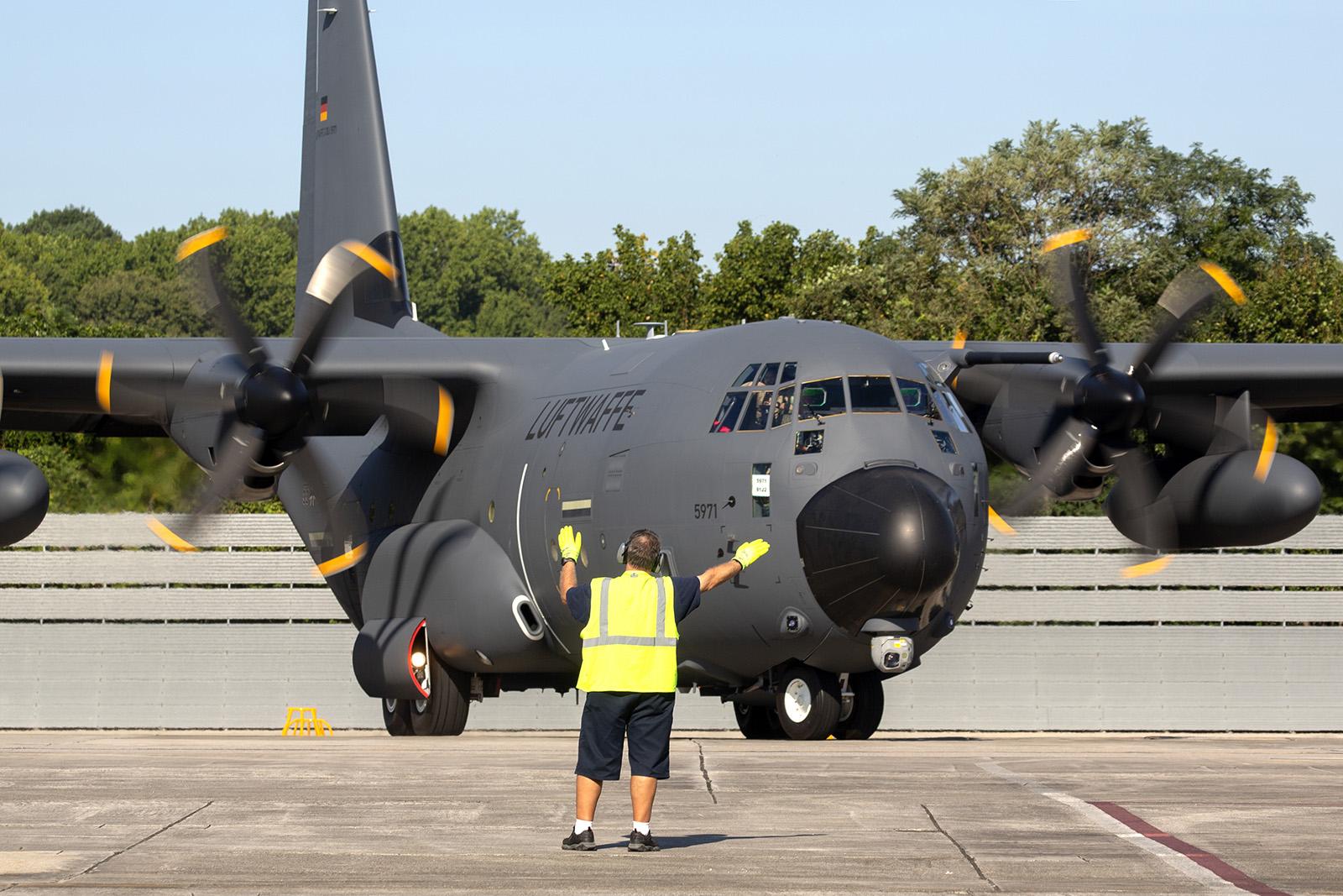 Die deutsch-französische Lufttransporteinheit wird in Kürze mit der Wartungsschulung für C-130J-Flugzeuge beginnen
