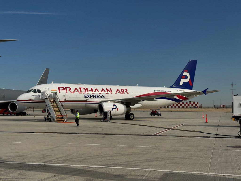 Pradhaan Air Express A320P2F