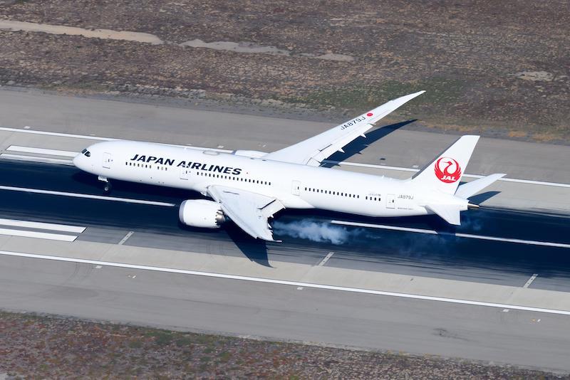 Japan Airlines Boeing 787-9 