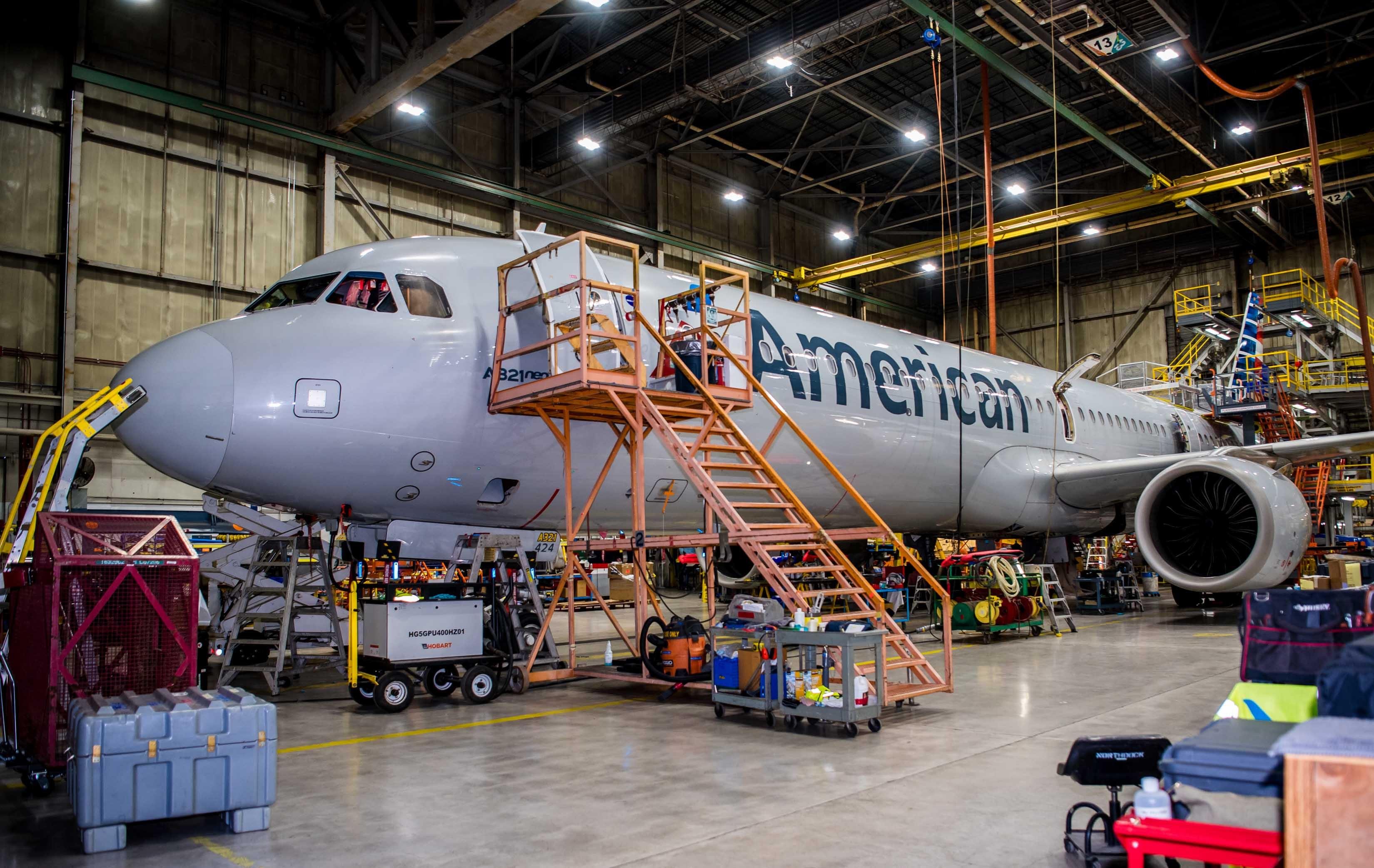 Aircraft in American Airlines PIT hangar