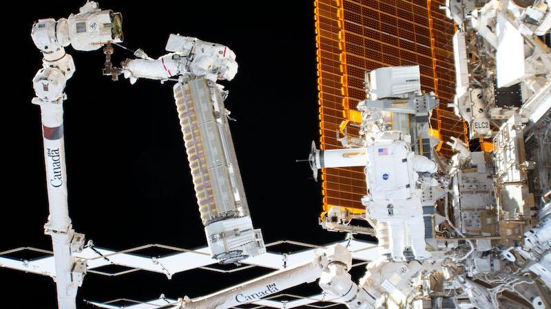 La NASA selecciona 12 entidades del sector privado para contratar servicios de apoyo a la ISS