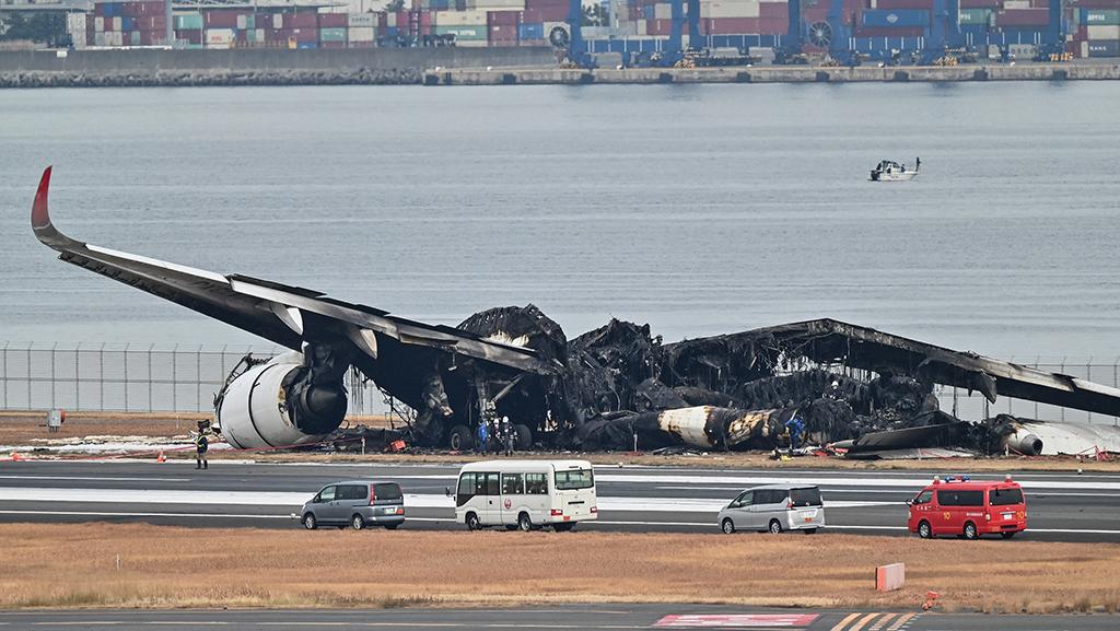 Haneda runway incursion accident