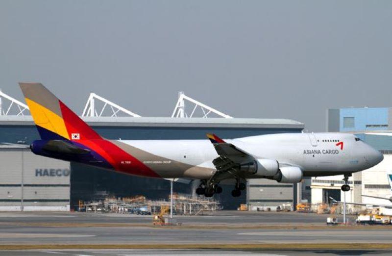 Asiana 747-400 BCF