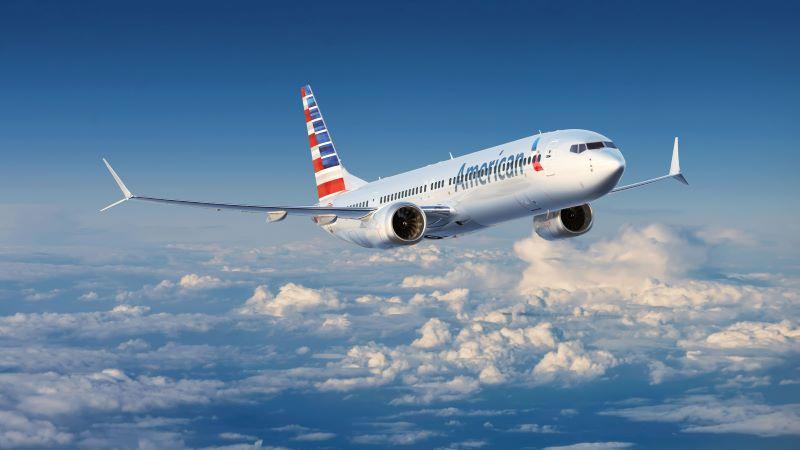 American Airlines Boeing 737-10