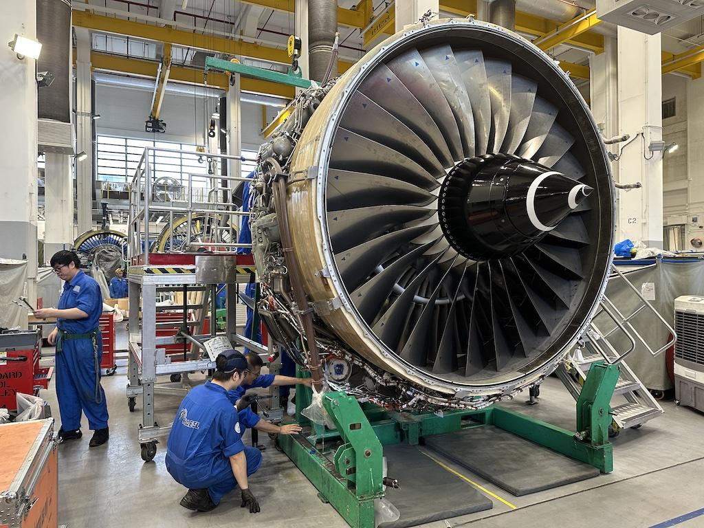 Trent engine rigging