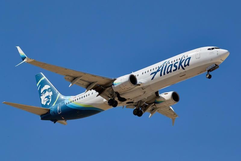 Alaska Airlines Boeing 737 