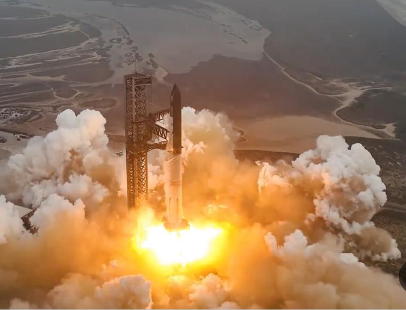 spacex starship super heavy launching