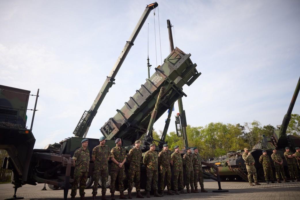 Patriot missile launcher with Ukrainian crew