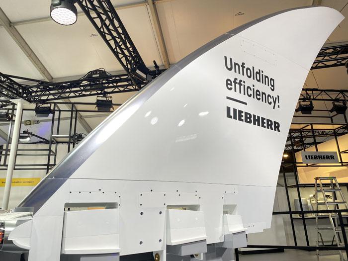 Liebherr Folding Wing Tip 777X