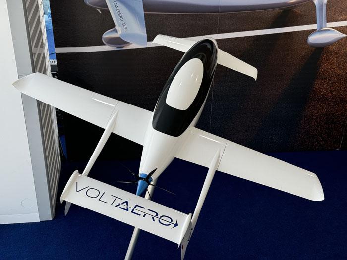 Voltaero Cassio 330 Model