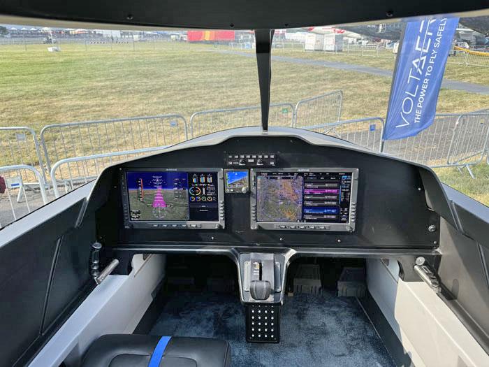 Cassio 330 Avidyne Cockpit Mock-Up