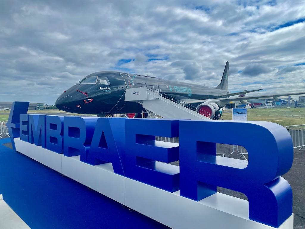 Embraer’s new E190F cargo conversion is making its first public appearance at Farnborough, after performing its maiden flight earlier this year. The E190F program was formally launched by in 2022. The striking color scheme almost hides the large freight door on the forward end of the port side of the fuselage.