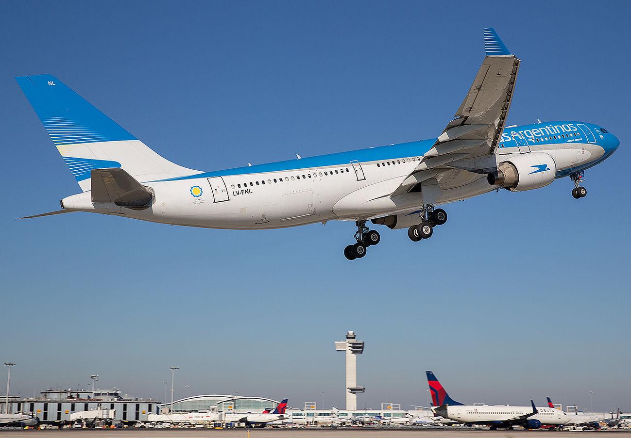 Aerolineas Argentinas A330-200 at JFK