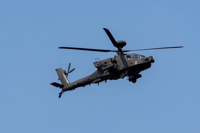 polish apache helicopter flying