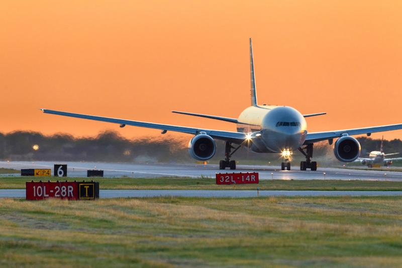 jet on runway at o'hare