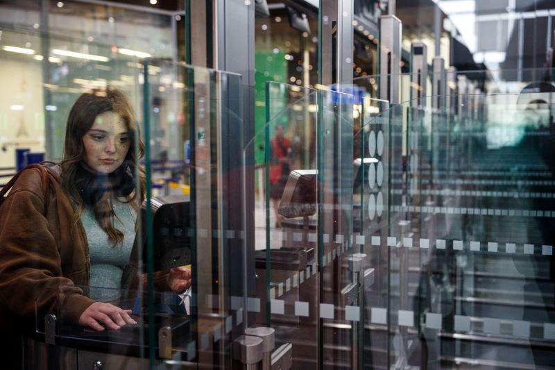 CDG facial recognition