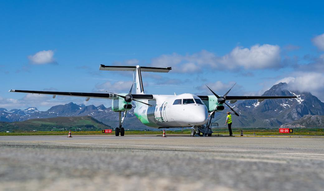 Wideroe De Havilland Dash 8-200