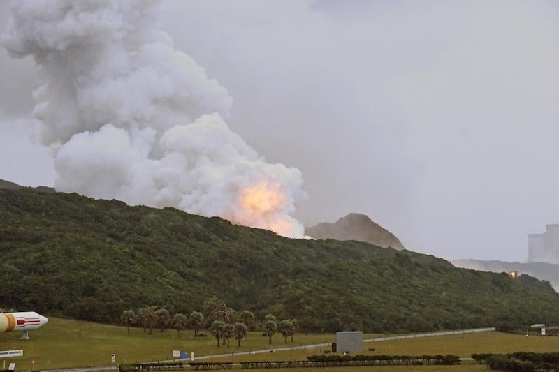 Epsilon S fire at Tanegashima