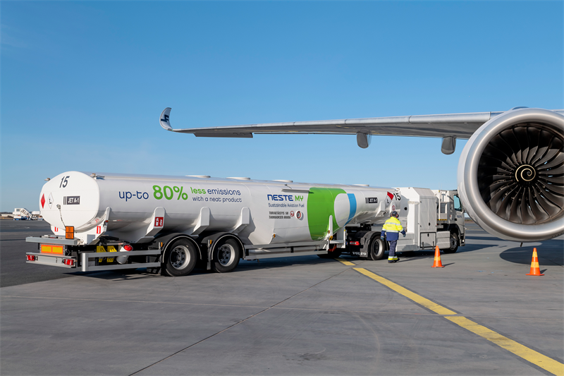 Neste sustainable aviation fuel delivery