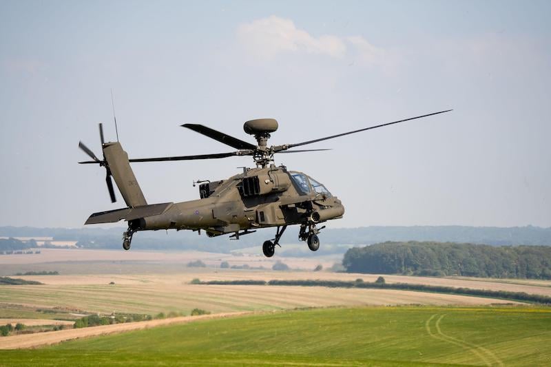 apache helicopter