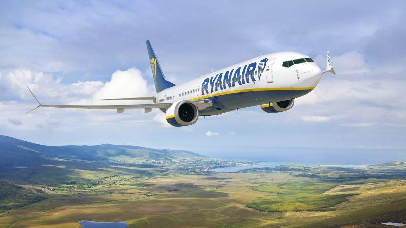 Ryanair Boeing MAX-10