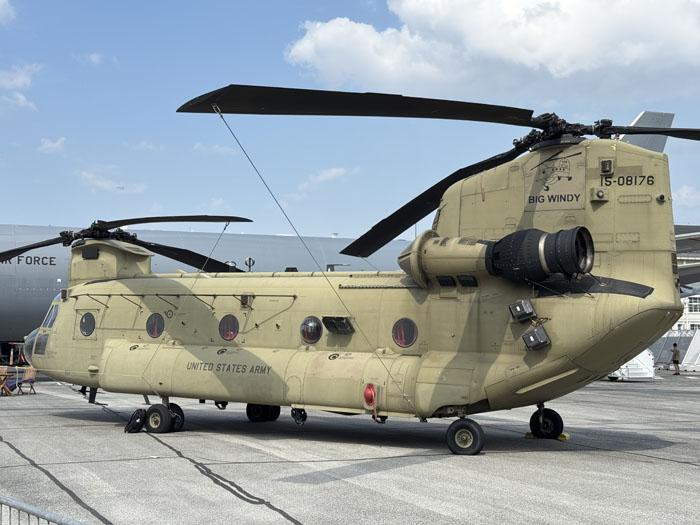 Boeing CH-47F Chinook US Army