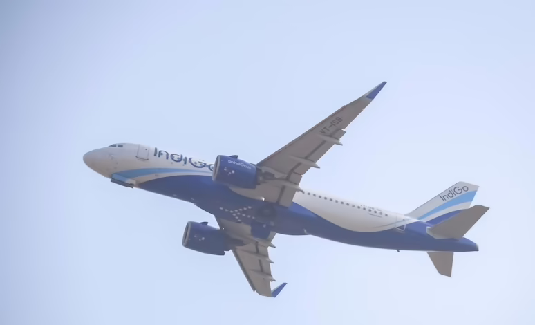 indigo a320 taking off