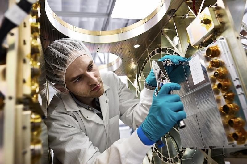 impulse space worker