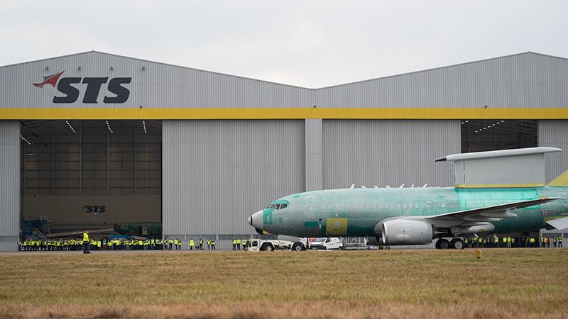 STS’ facility in Birmingham, England, with Boeing 737
