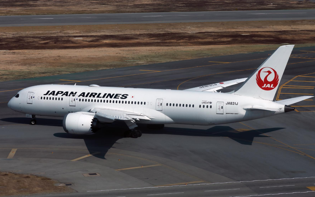 Japan Airlines 787-8