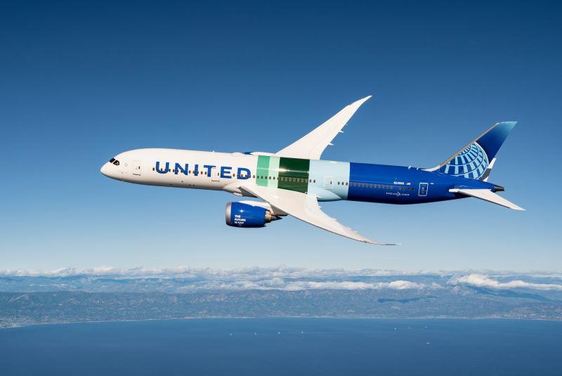 United Airlines aircraft