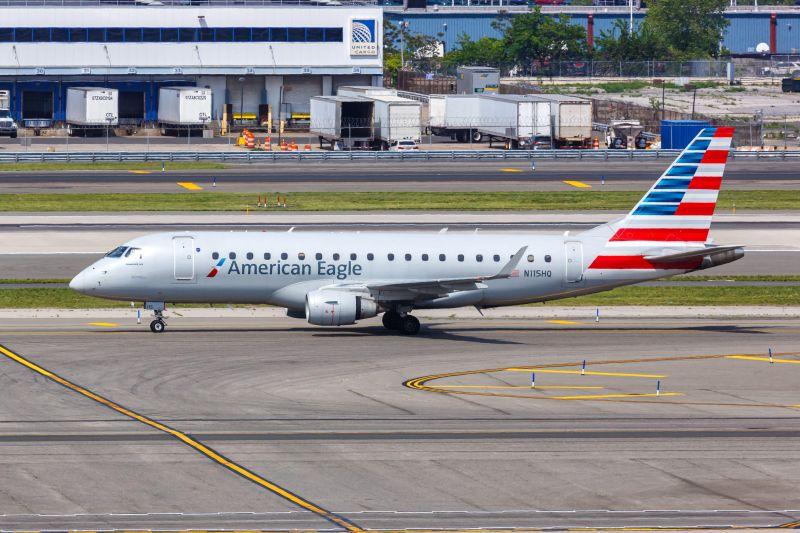 American Eagle Republic Airways Embraer 175