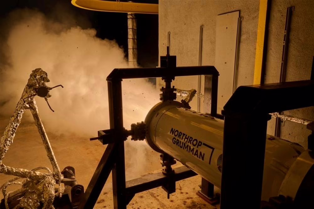 Test fire of a newly developed Mk. 72 motor. Credit: Northrop Grumman