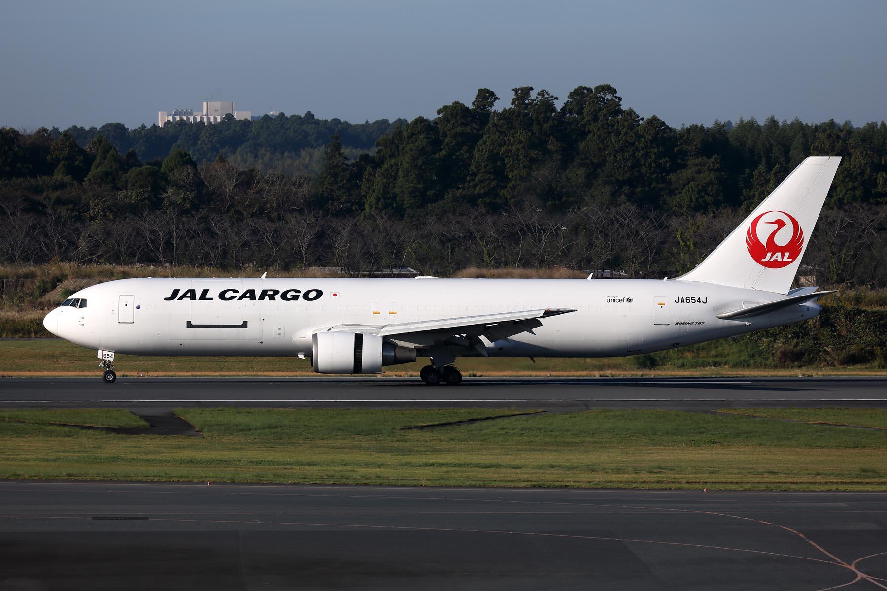 JAL 767F
