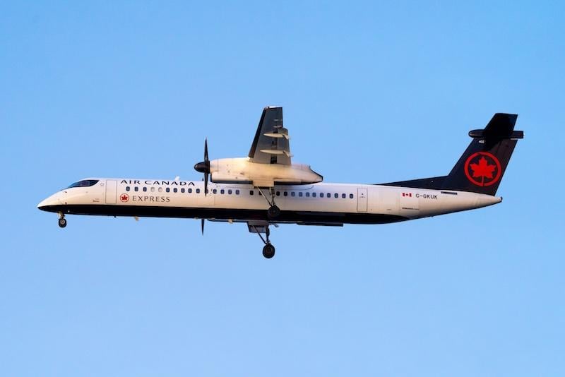 air canada express turboprop 