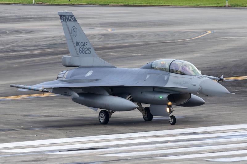 ROCAF f-16