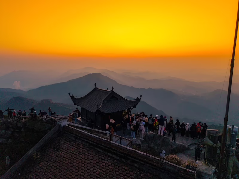 vietnam tourism photo