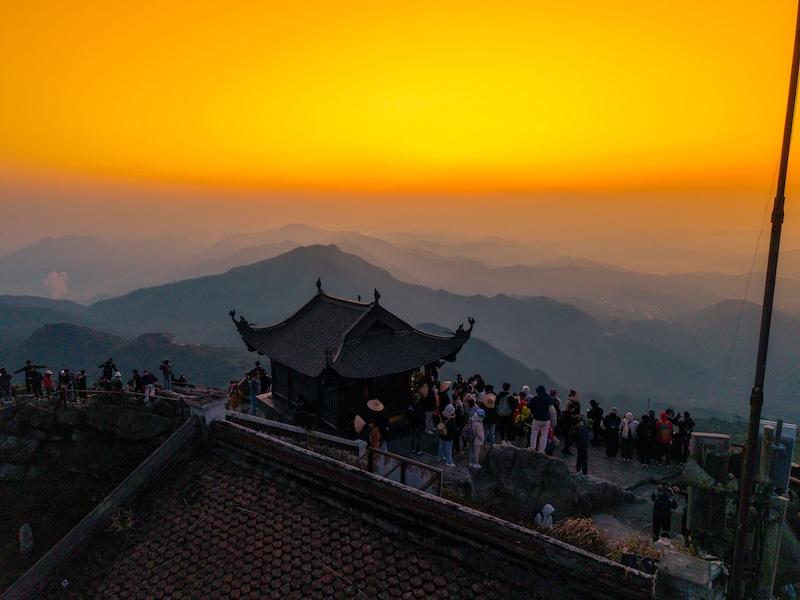 vietnam tourism photo