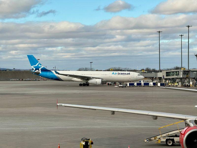 Air Transat aircraft at Montréal-Pierre Elliott Trudeau International Airport