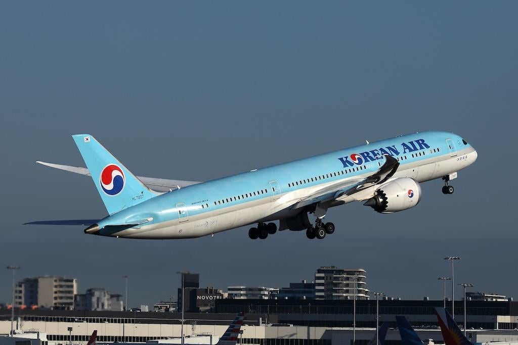 A Korean Air Boeing 787-9 takes off over Sydney, Australia.
