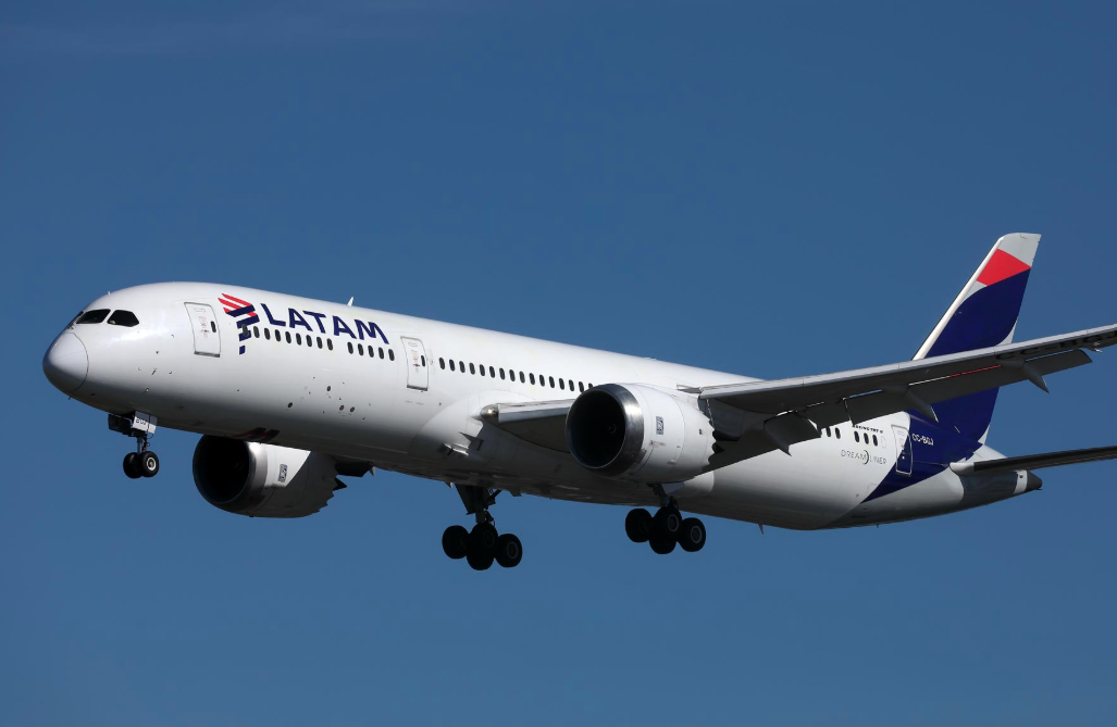 LATAM 787-9