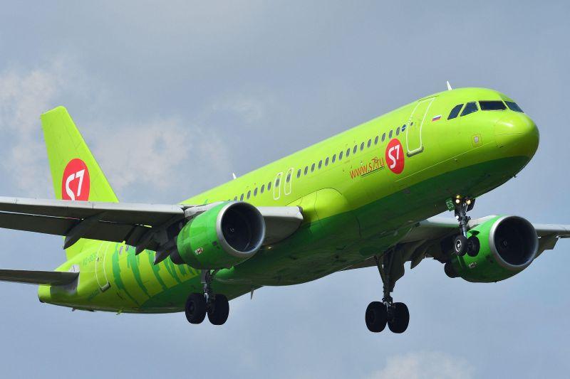 S7 Airlines Airbus A320