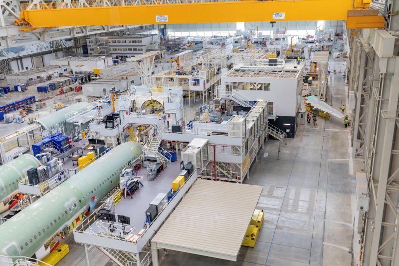 A321neo FAL wings moving to station 40