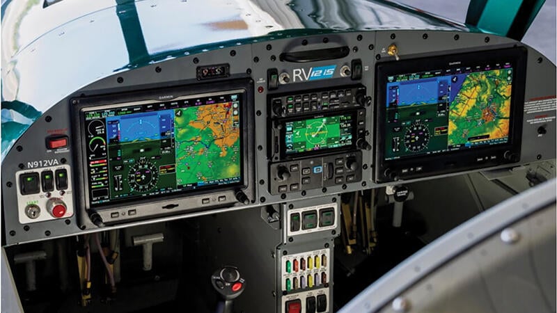 Van's Aircraft RV-12iS flight controls
