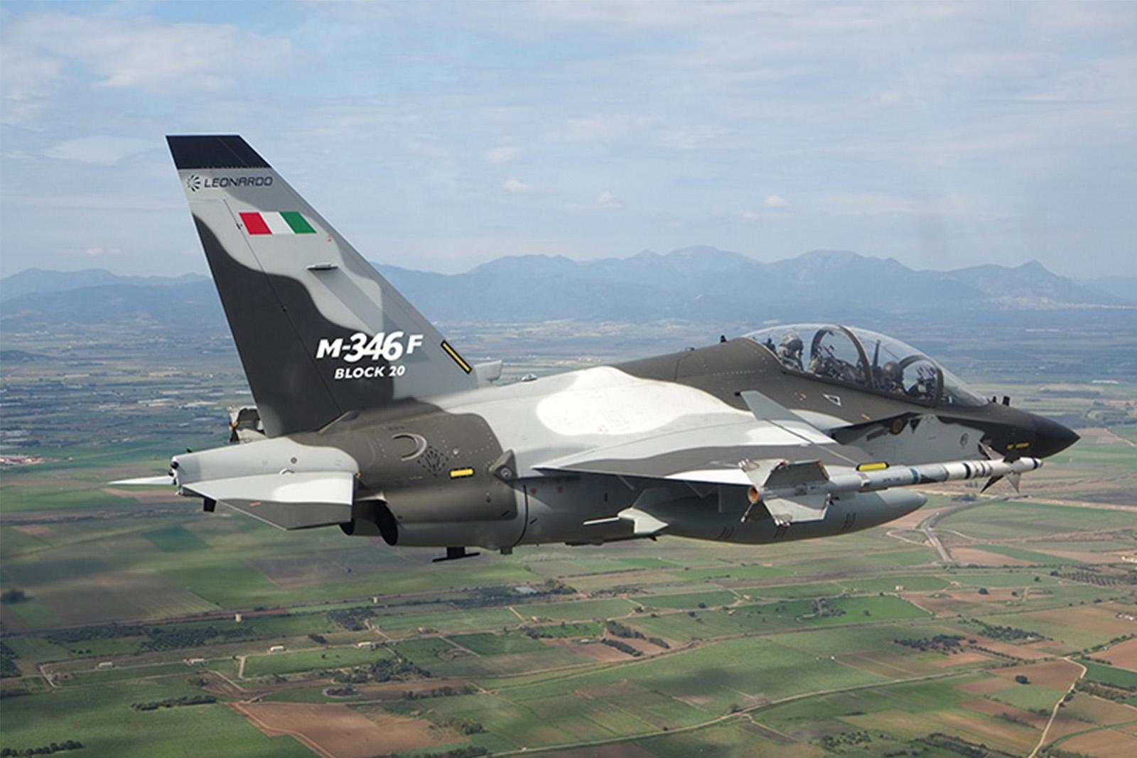Leonardo M-346
