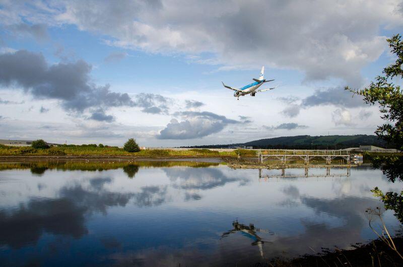 plane landing at Belfast City airport