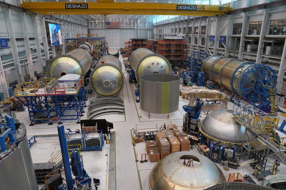 Blue Origin is ramping up production of New Glenn upper stages for its growing customer manifest.  Credit: Blue Origin