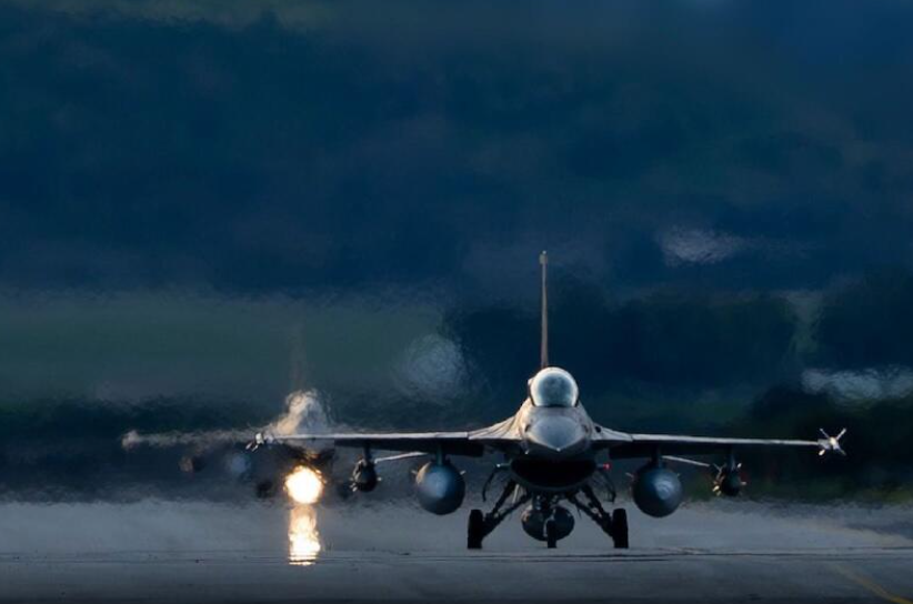 イスラエル軍、イランのミサイル製造施設攻撃に際しさらなる「サプライズ」を明言